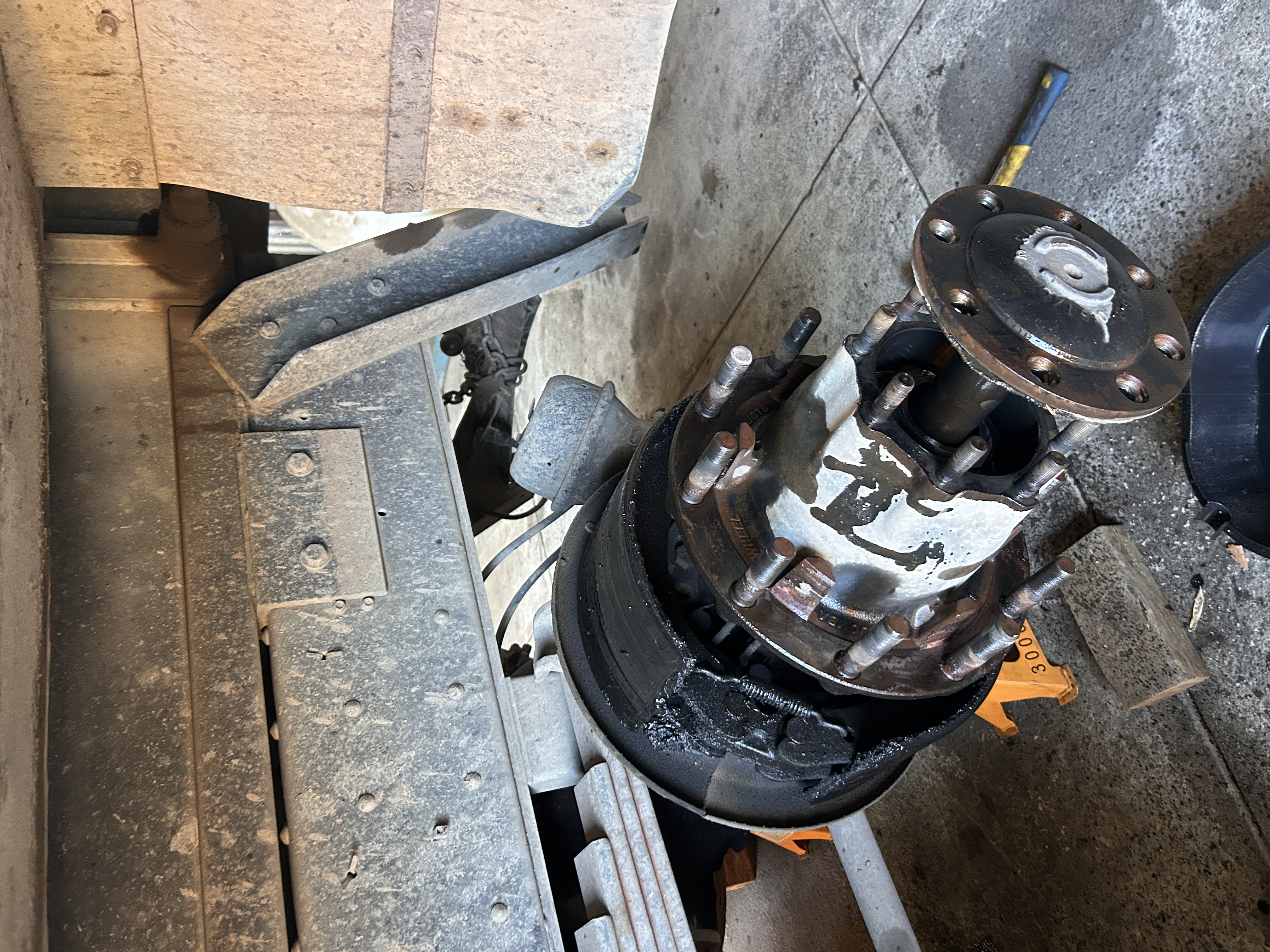 Hub wheel bearing
